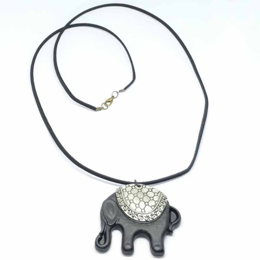 Masquedardos Elephant necklace black cord